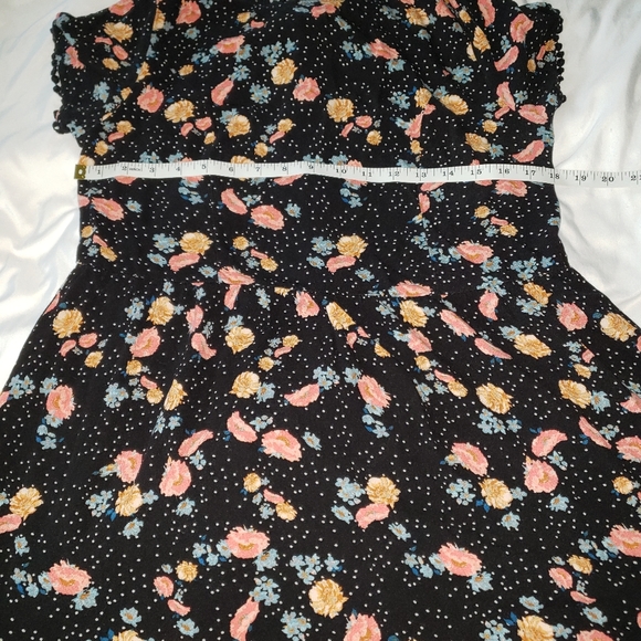 Xhilaration Girls XL Black Floral dress with beautiful back design - Picture 7 of 9